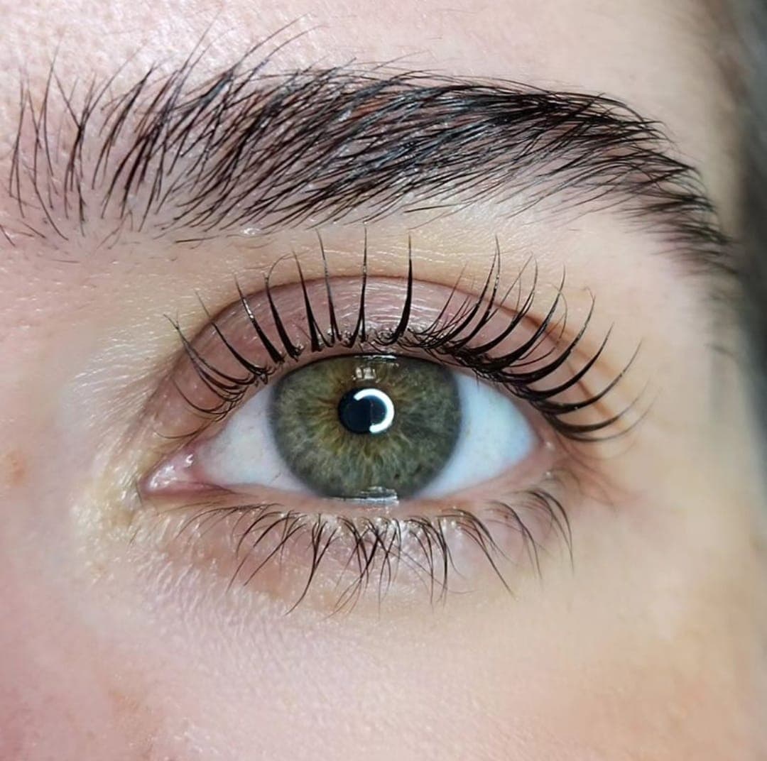 Lash lifting